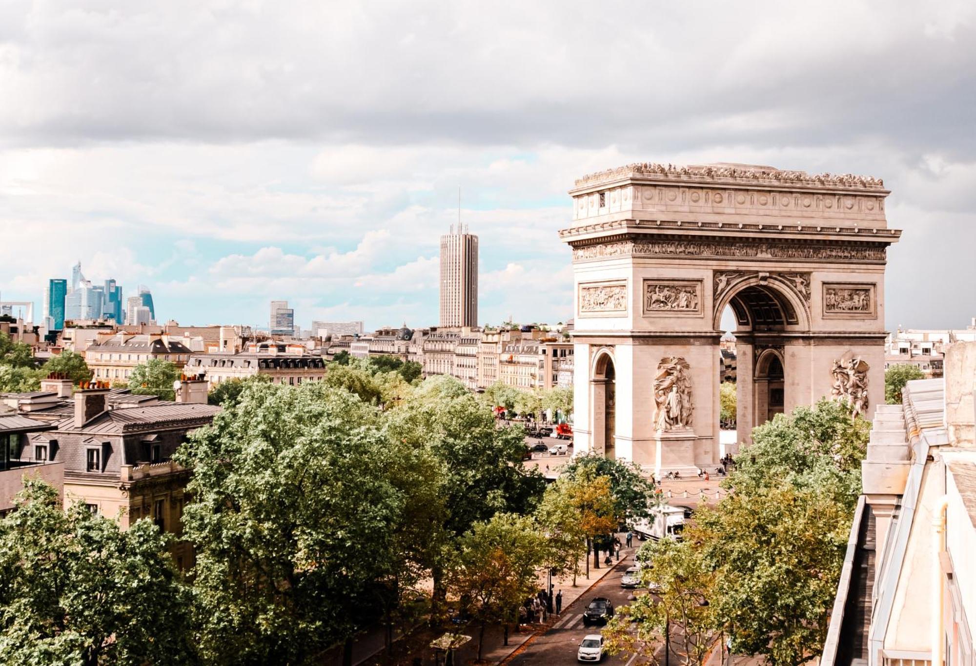 Grand Hotel Champs-Elysees Paris Exterior foto