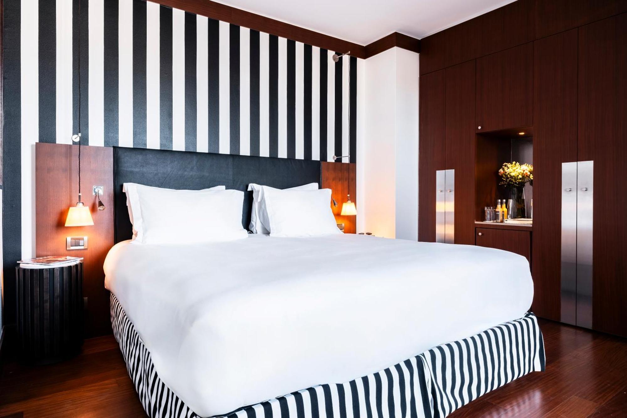 Grand Hotel Champs-Elysees Paris Exterior foto