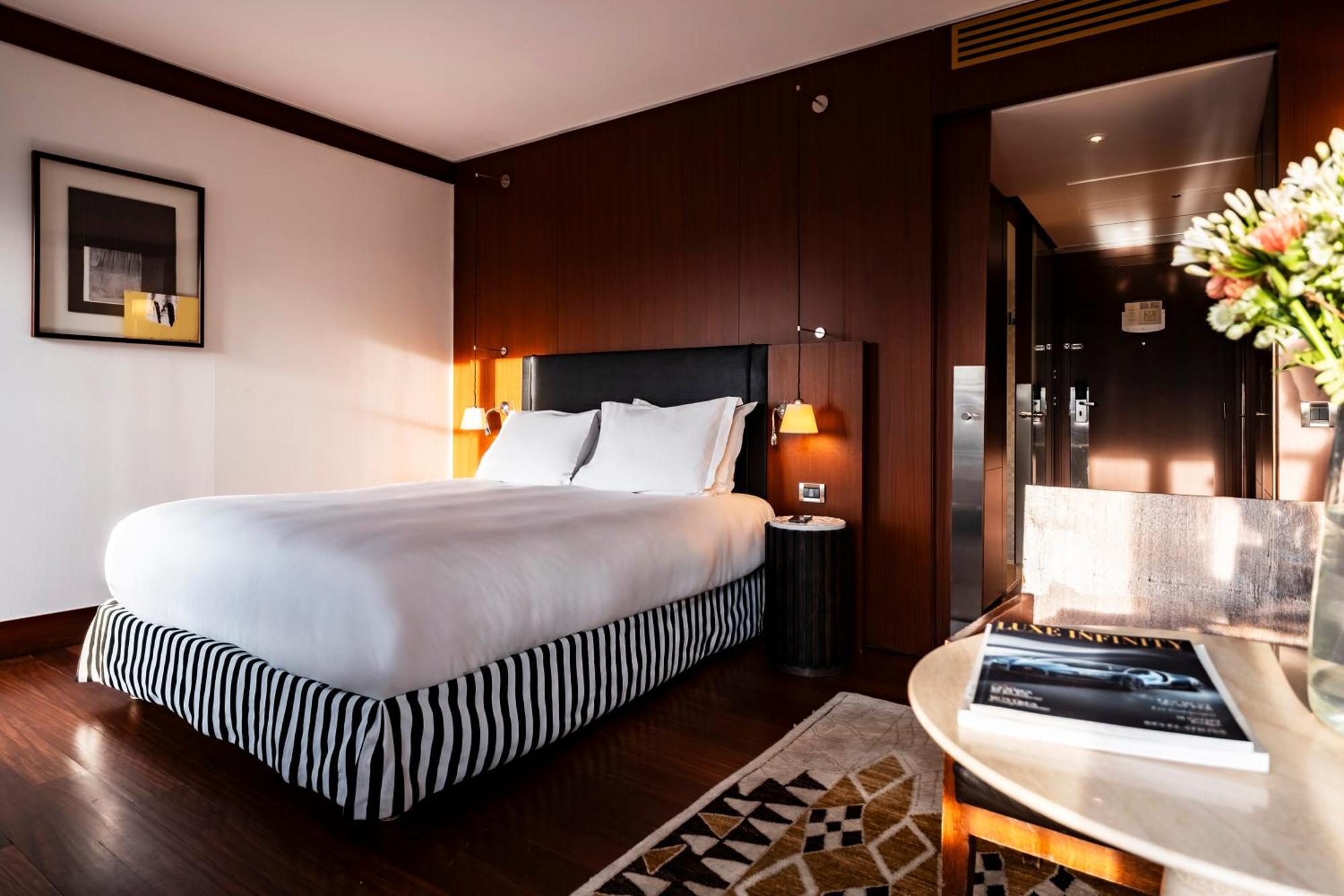 Grand Hotel Champs-Elysees Paris Exterior foto