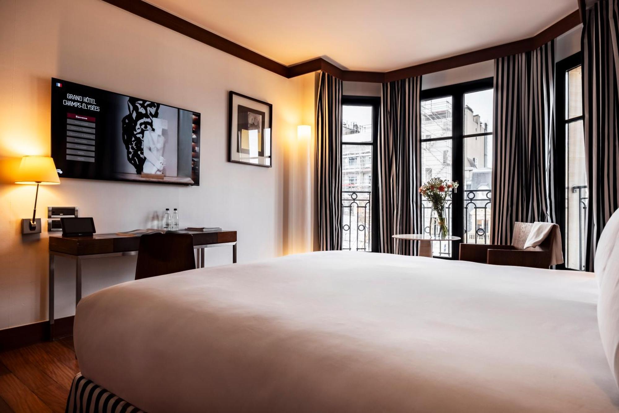Grand Hotel Champs-Elysees Paris Exterior foto