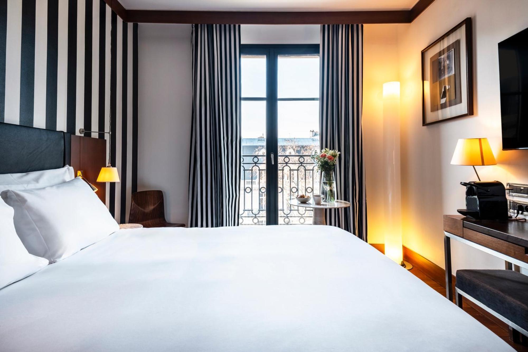 Grand Hotel Champs-Elysees Paris Exterior foto